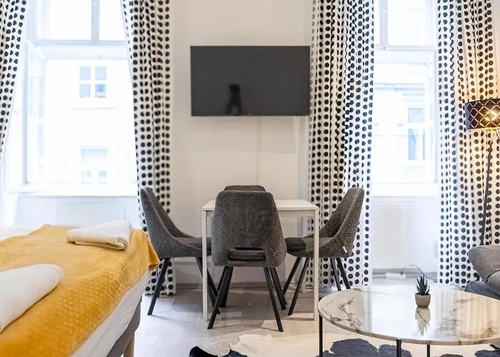 Apartment Comfy 1br Aprt, In With Great Amenities